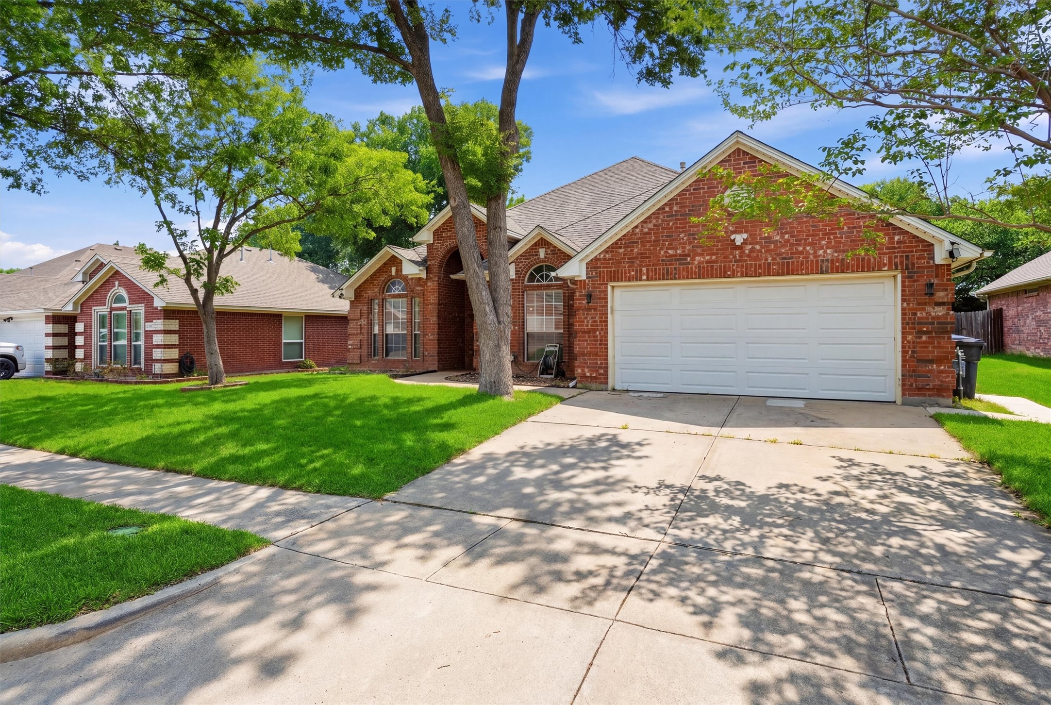 6020 Fannin Drive Arlington TX 76001