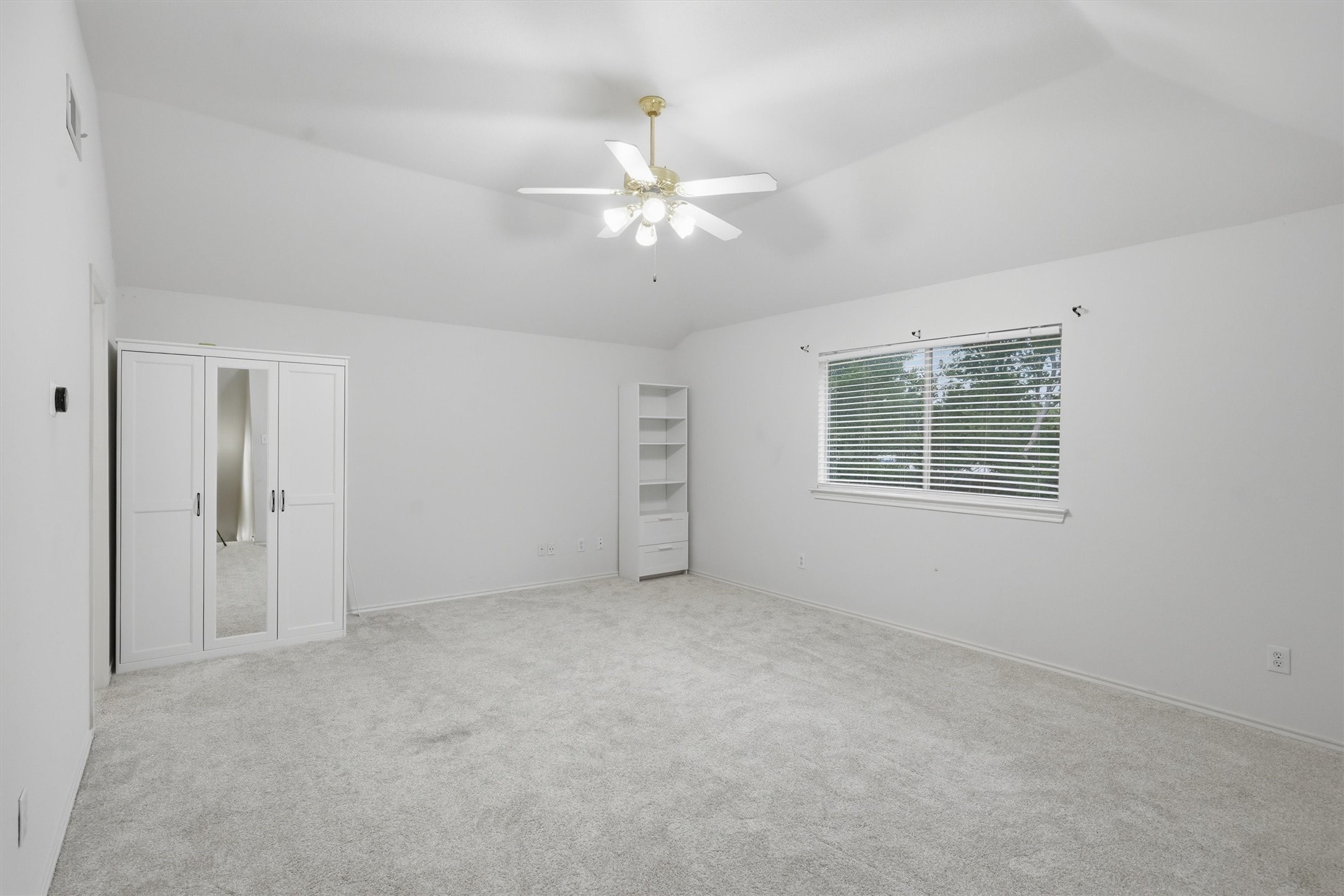 6020 Fannin Drive Arlington TX 76001