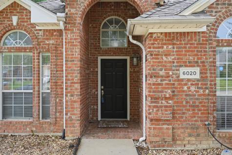 6020 Fannin Drive Arlington TX 76001