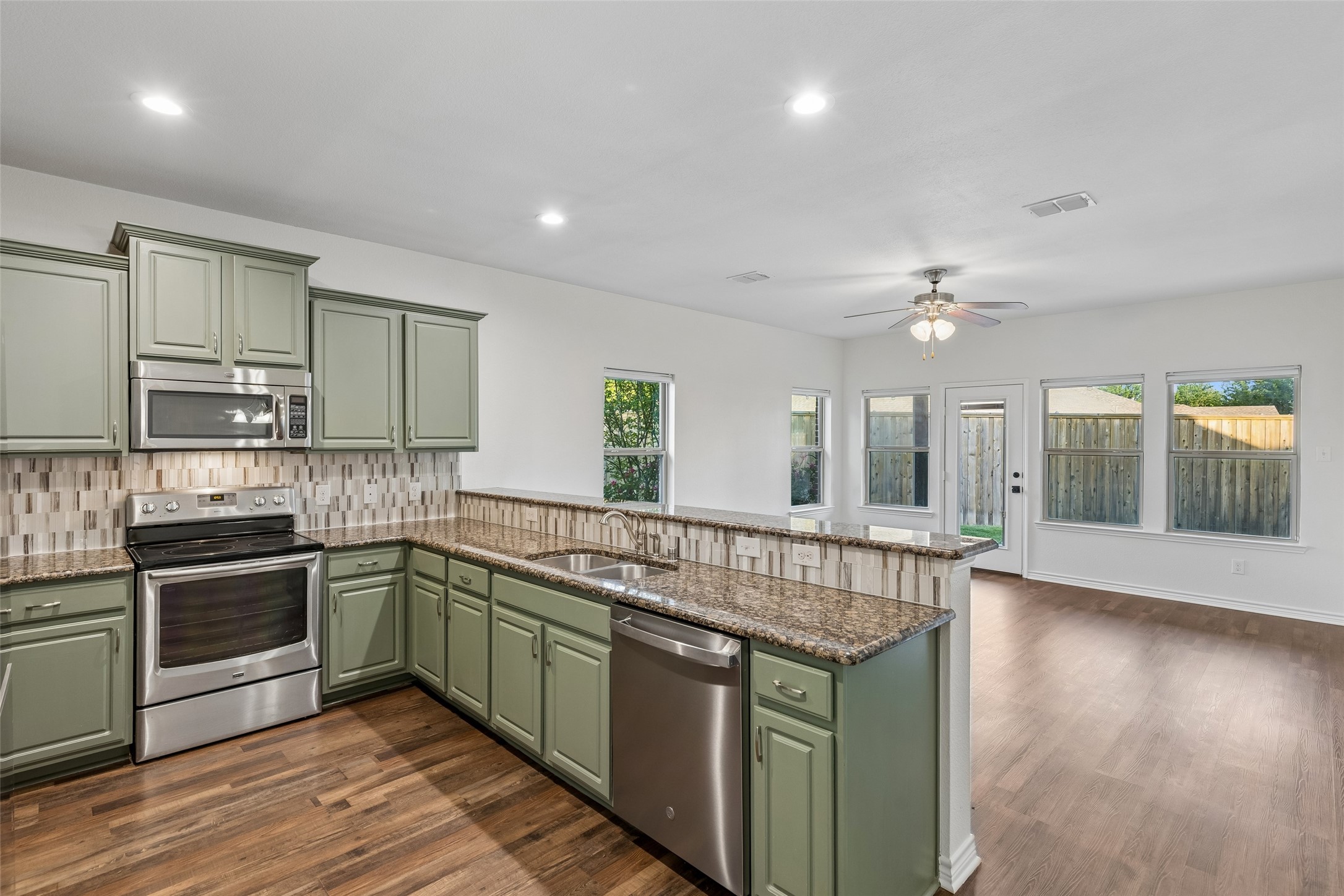 5309 Bluewater Drive Frisco TX 75036