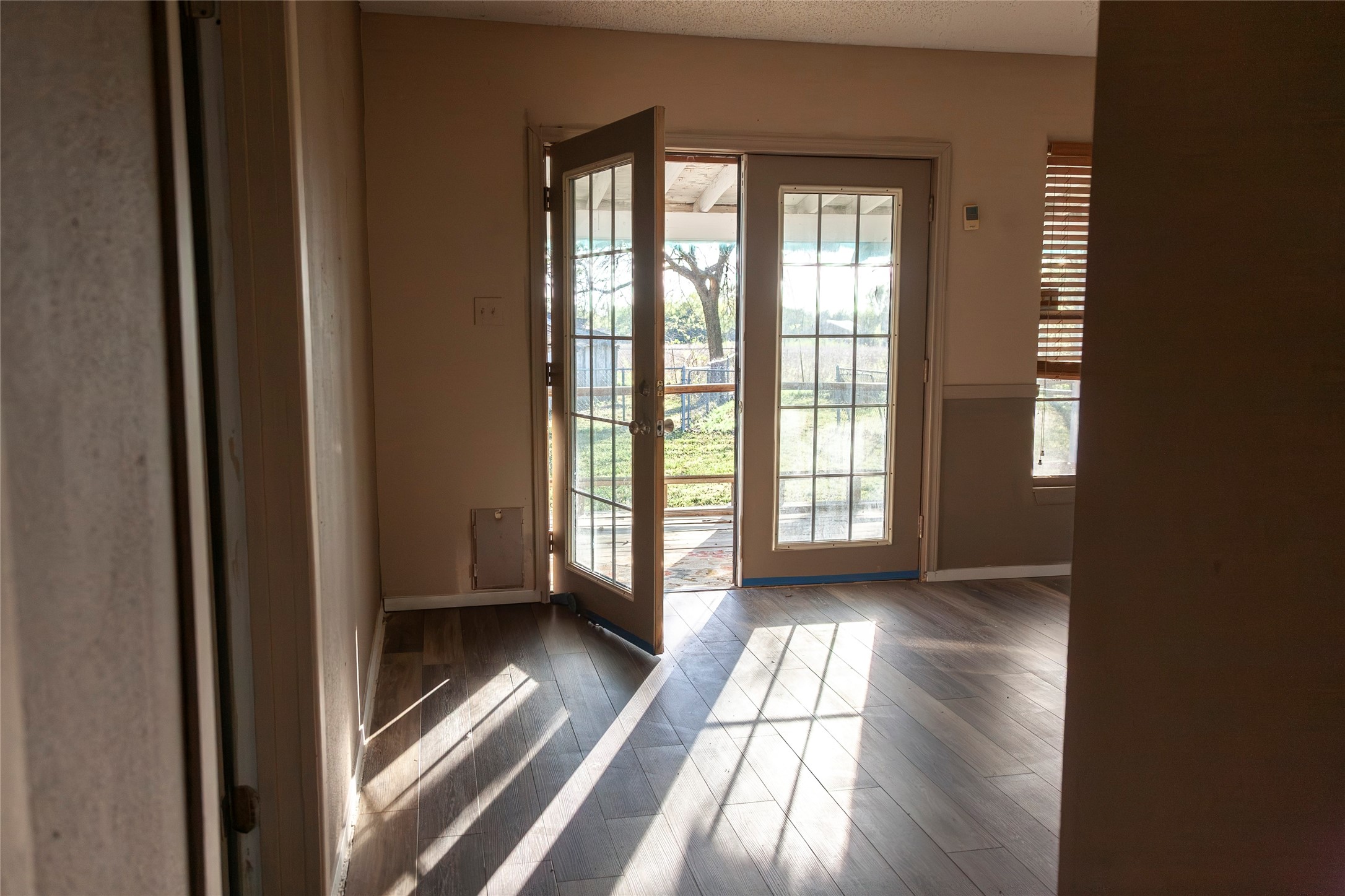 112 SE Front Street Bailey TX 75452