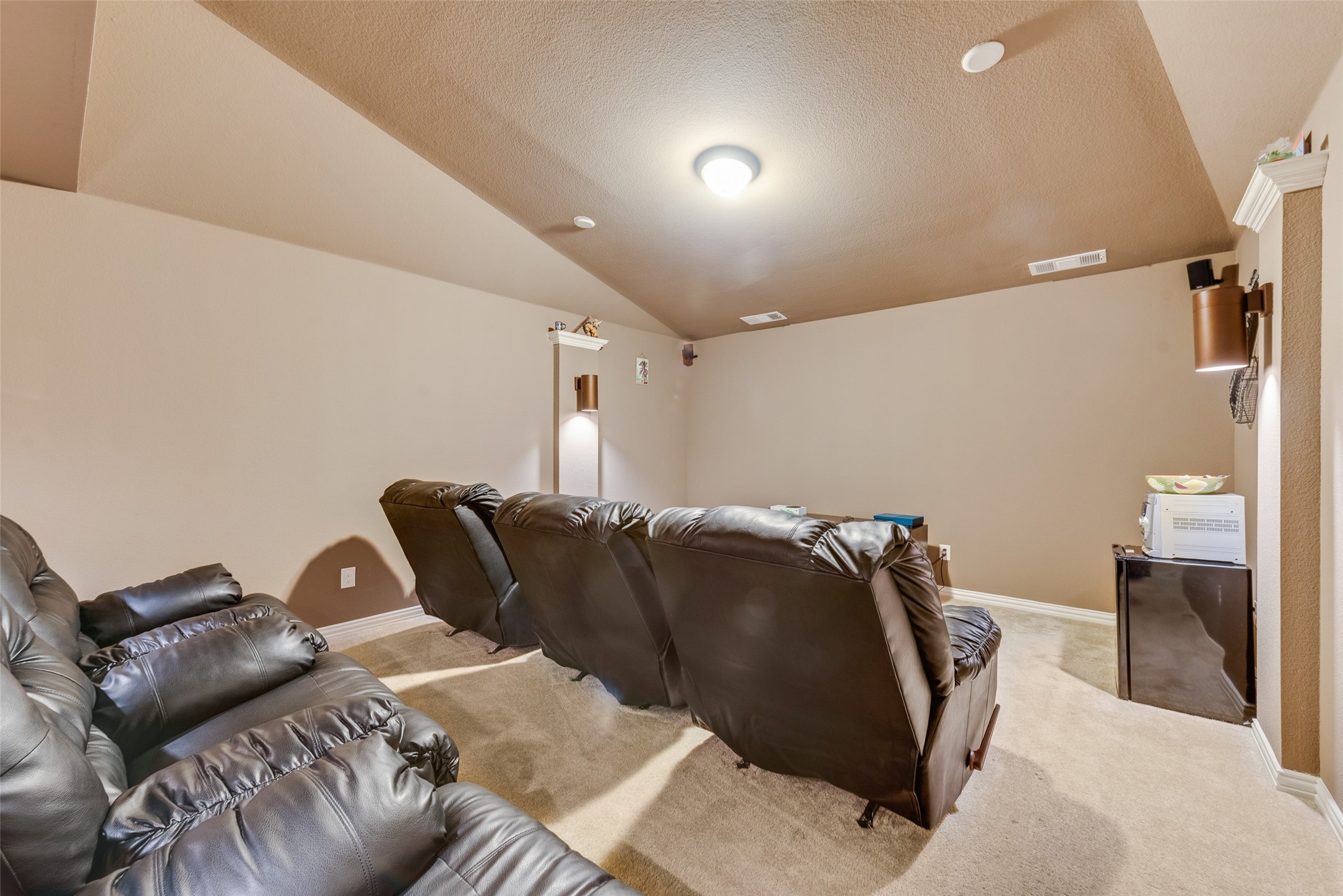 1025 W Bluff Way Roanoke TX 76262
