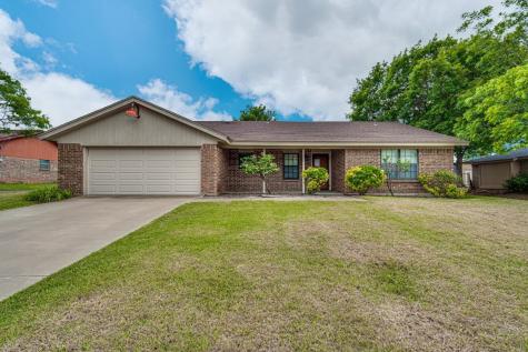 110 Edgehill Road Joshua TX 76058