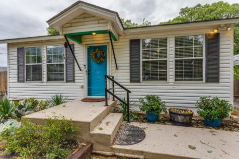 12490 Deeds Court Azle TX 76020