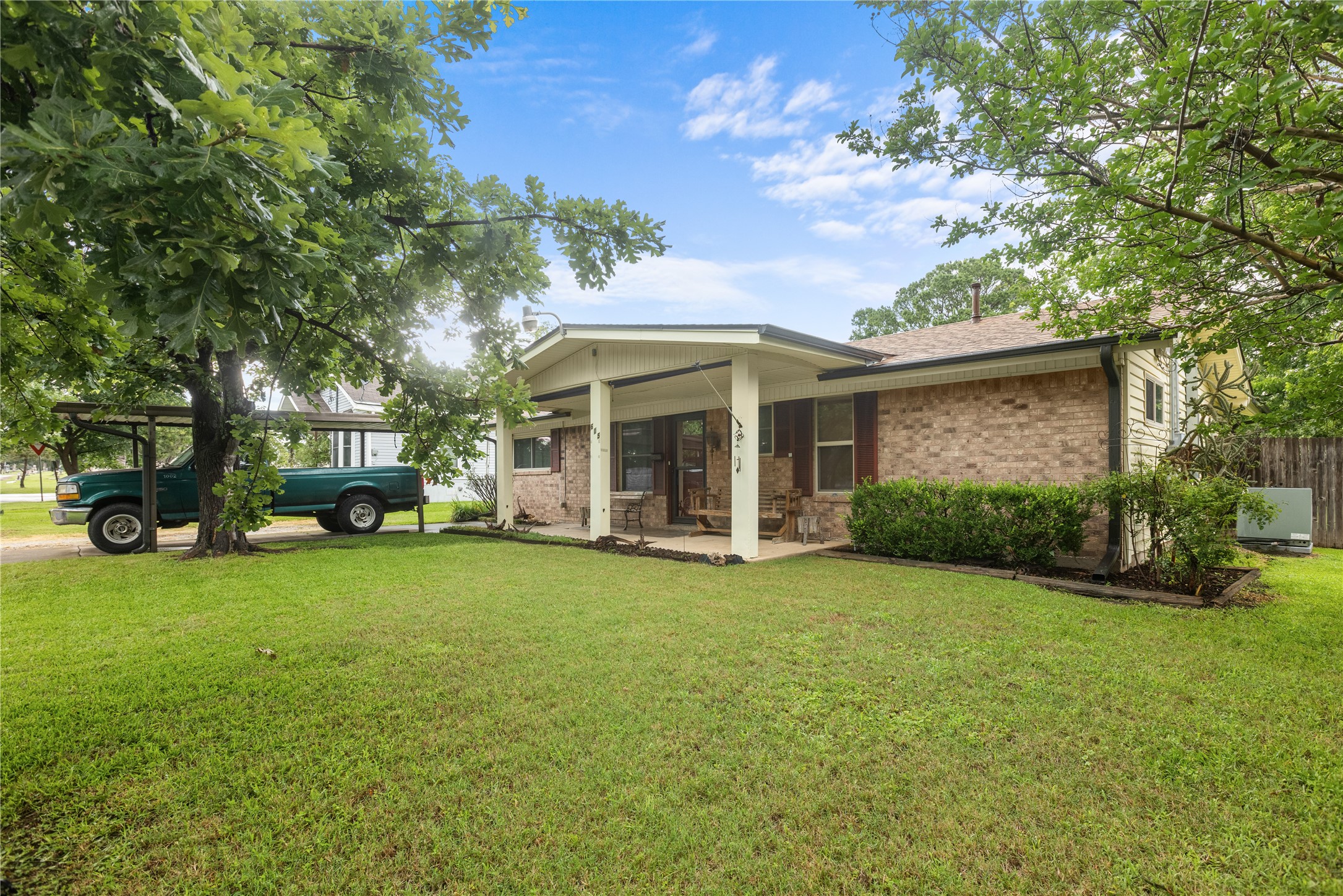 605 S Ricketts Street Sherman TX 75092