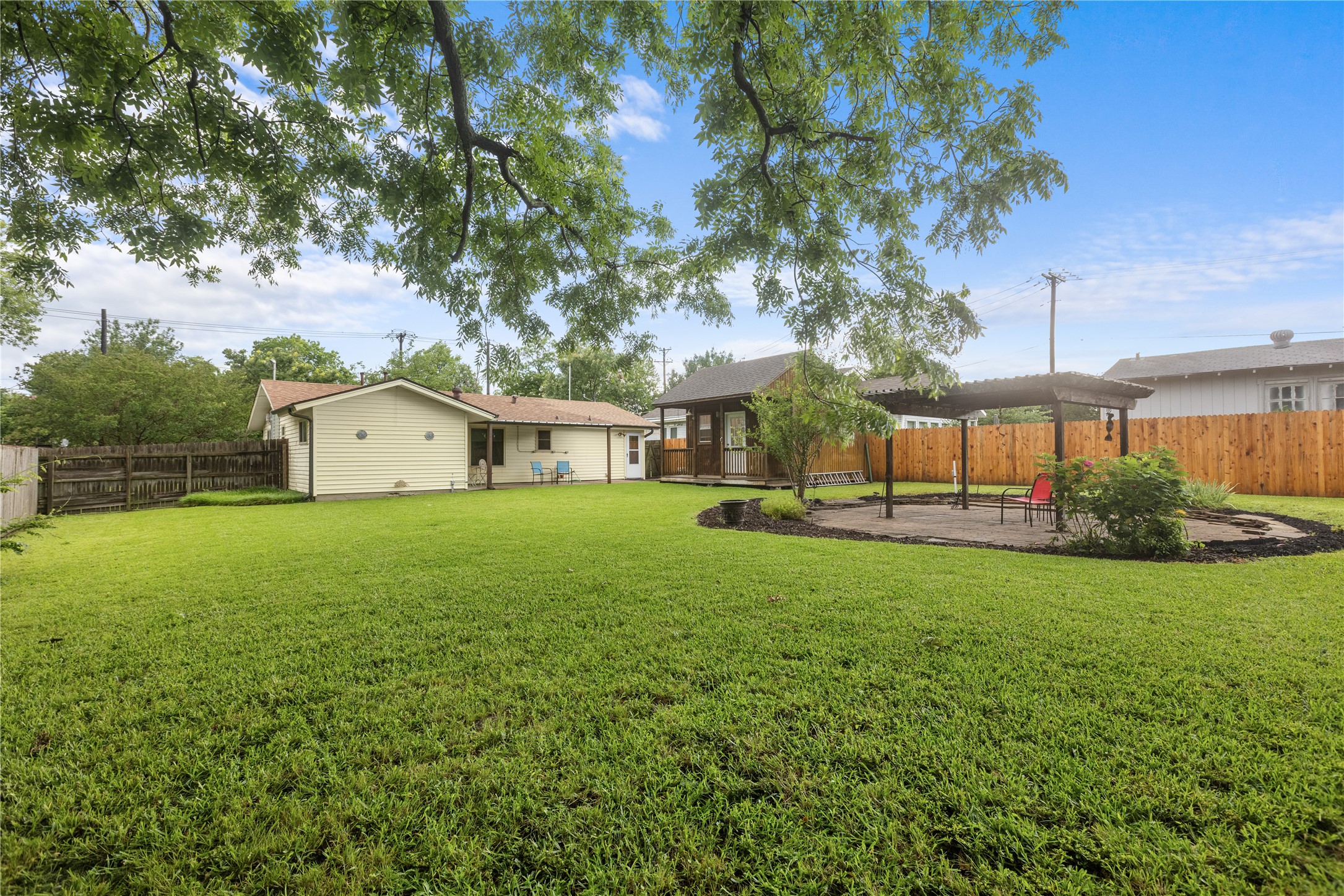 605 S Ricketts Street Sherman TX 75092