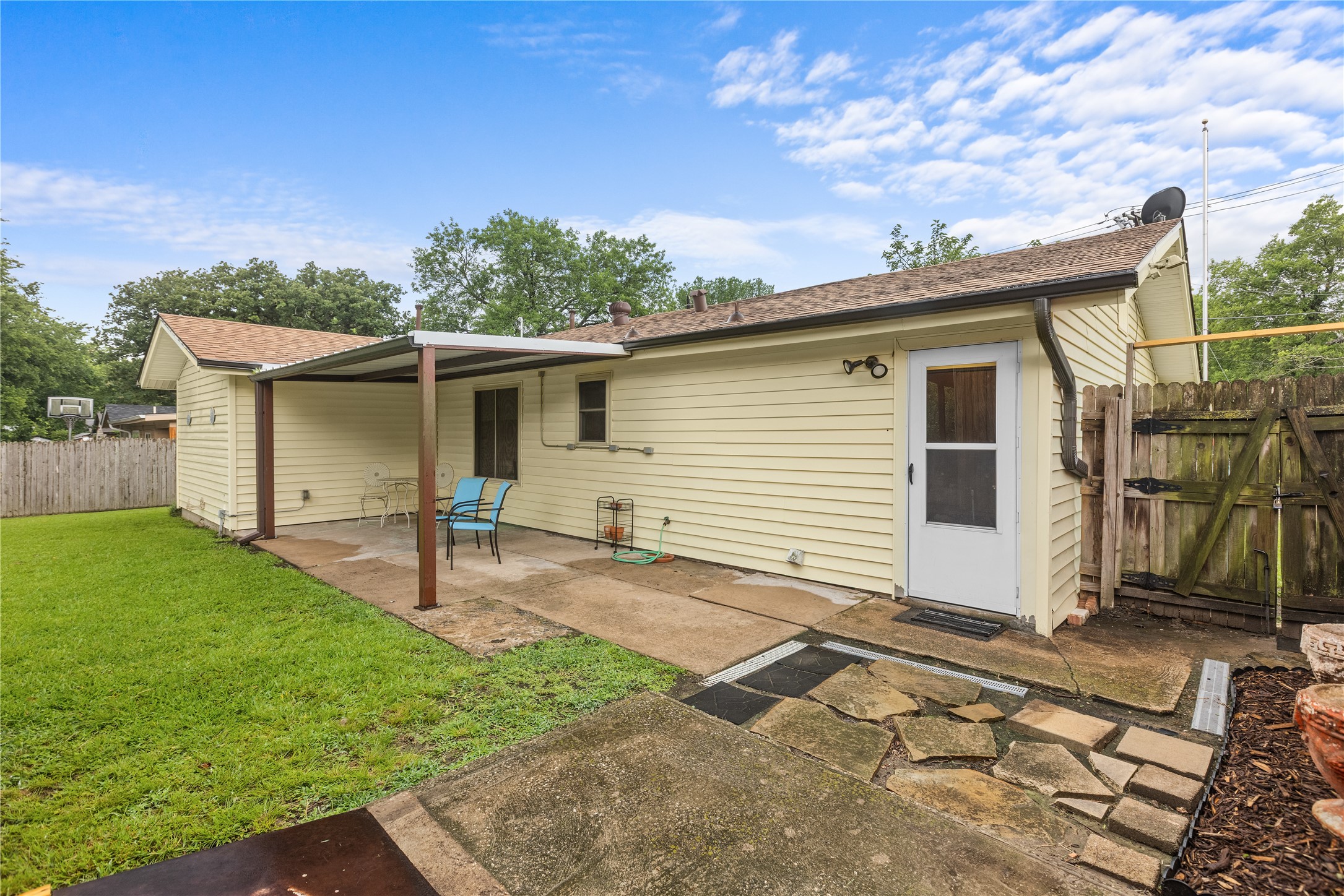 605 S Ricketts Street Sherman TX 75092