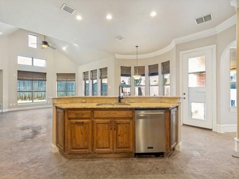 4304 Tree House Lane Corinth TX 76208