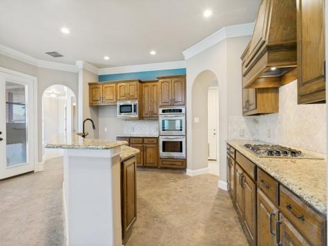 4304 Tree House Lane Corinth TX 76208