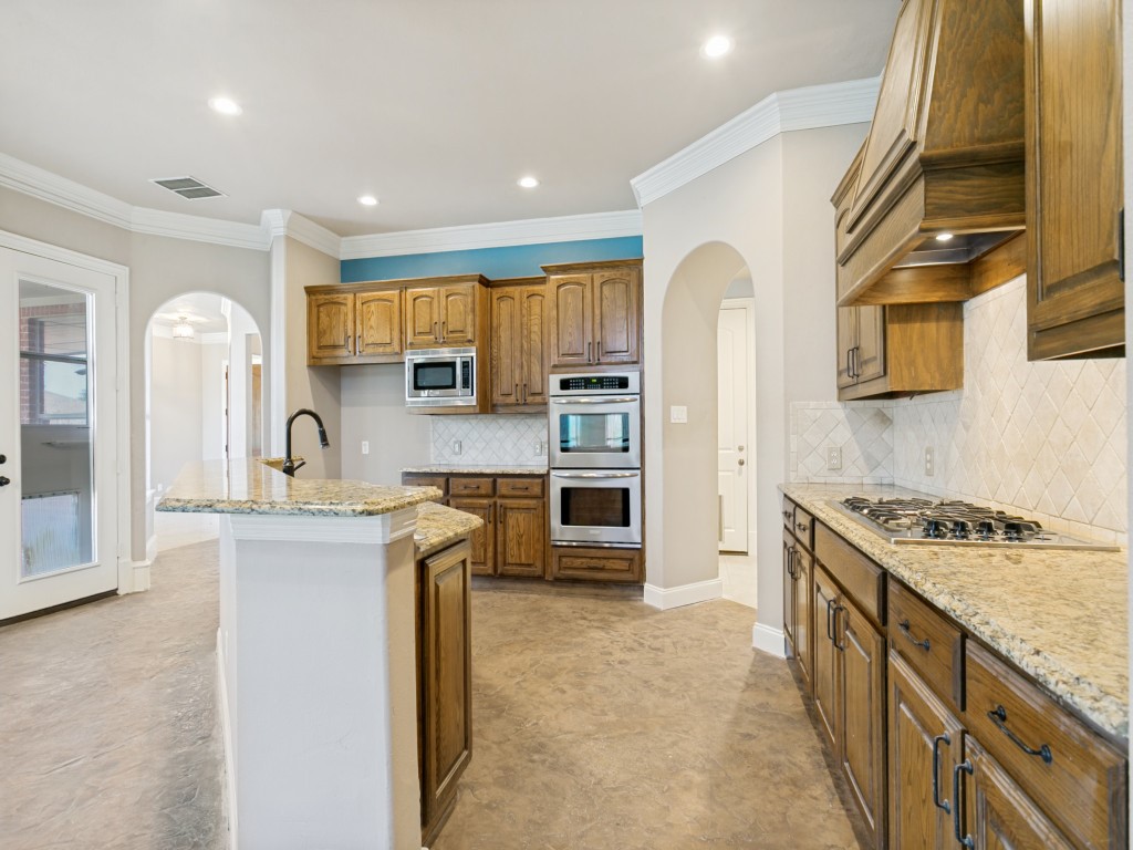 4304 Tree House Lane Corinth TX 76208