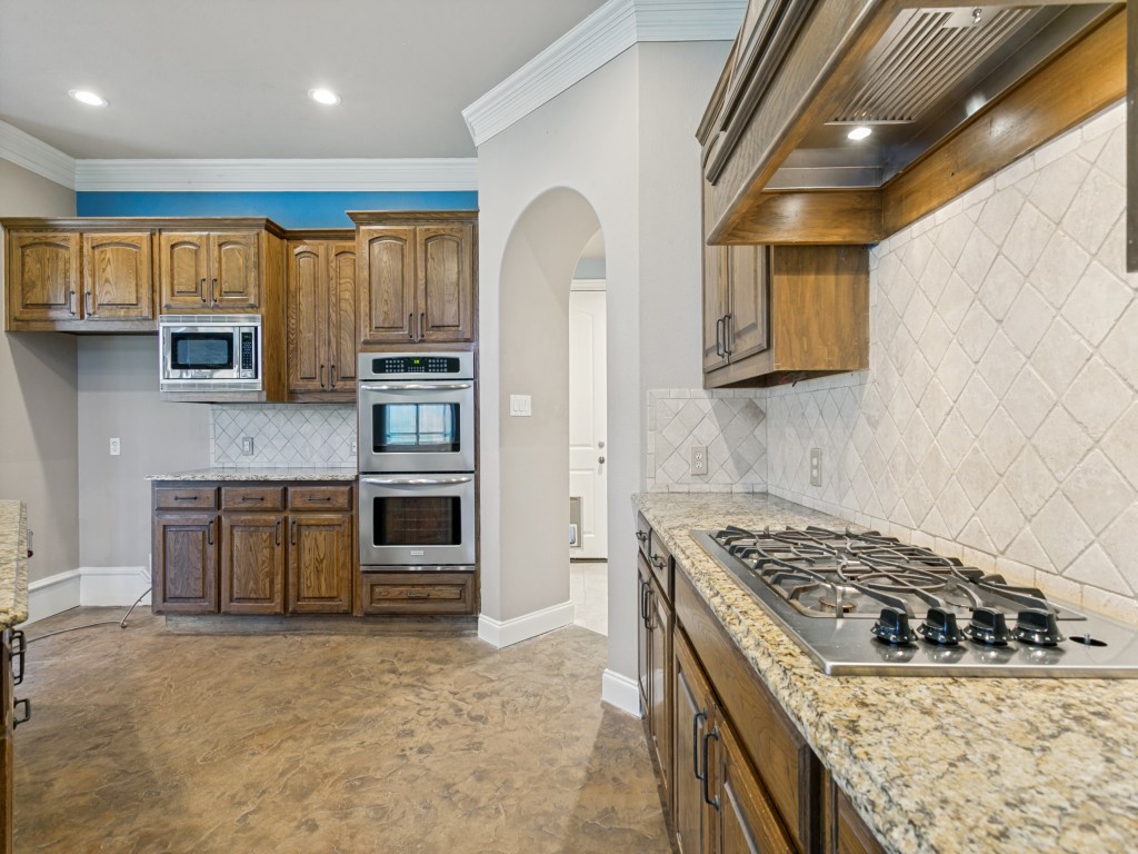 4304 Tree House Lane Corinth TX 76208