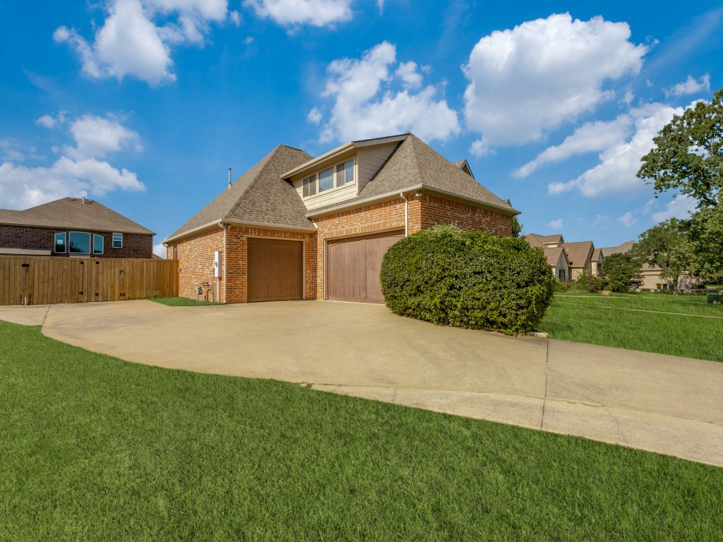 4304 Tree House Lane Corinth TX 76208