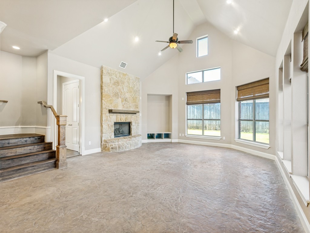 4304 Tree House Lane Corinth TX 76208
