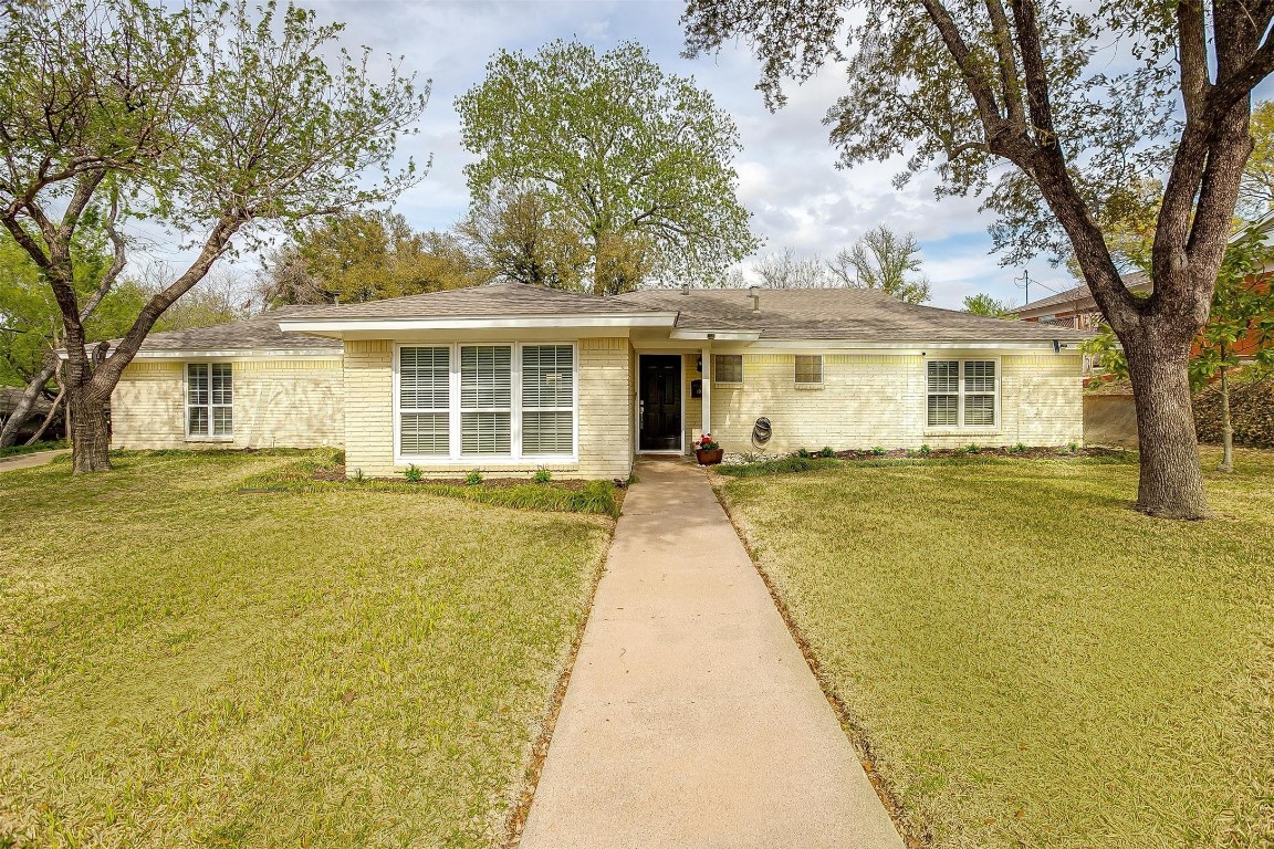 1705 Saxony Road Fort Worth TX 76116