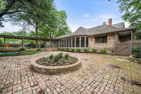 1111 Governors Drive Corsicana TX 75110
