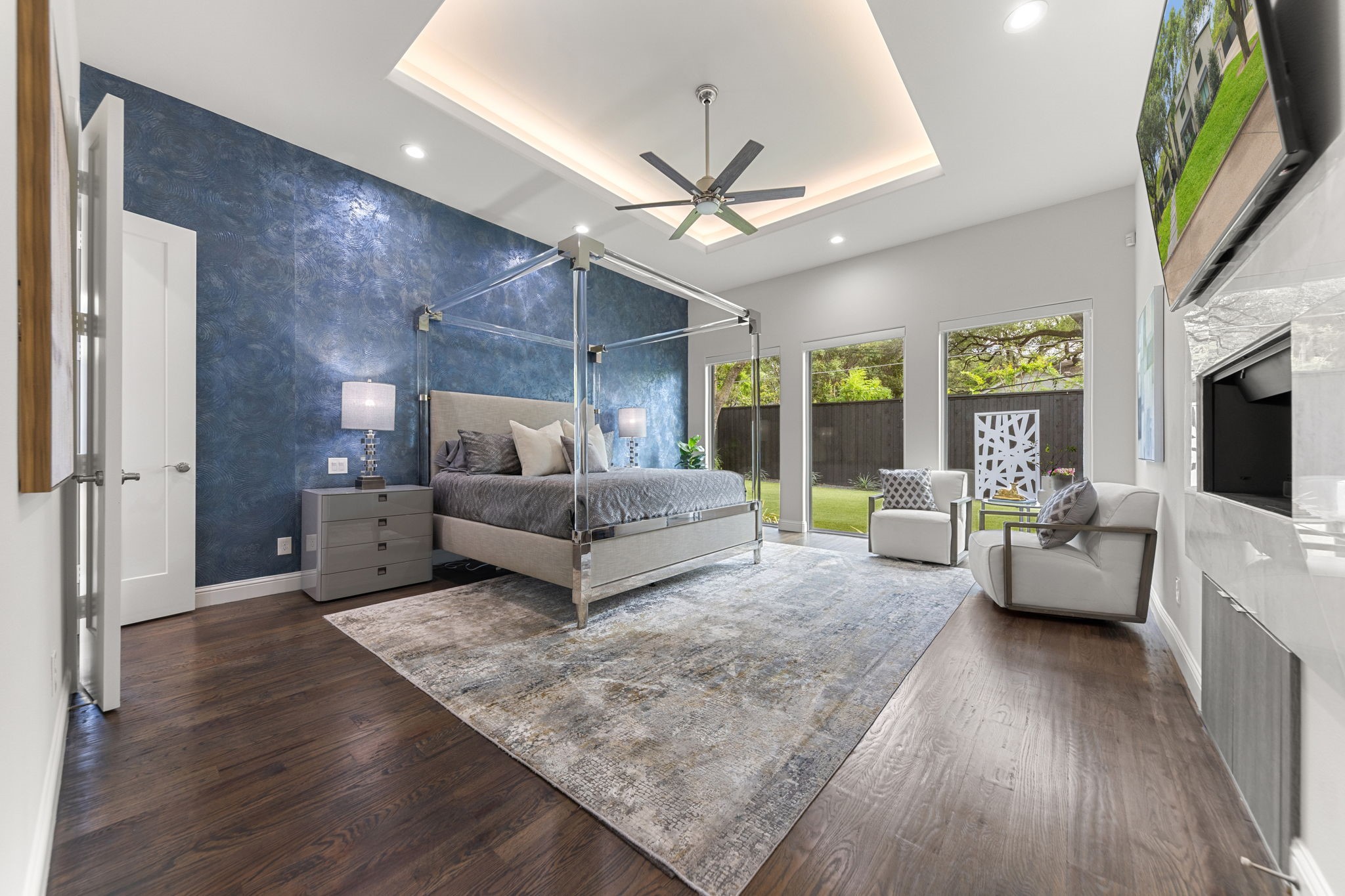 4028 Courtshire Drive Dallas TX 75229