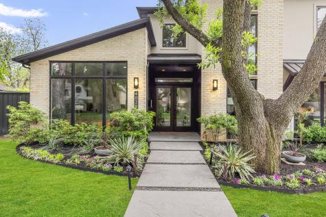 4028 Courtshire Drive Dallas TX 75229