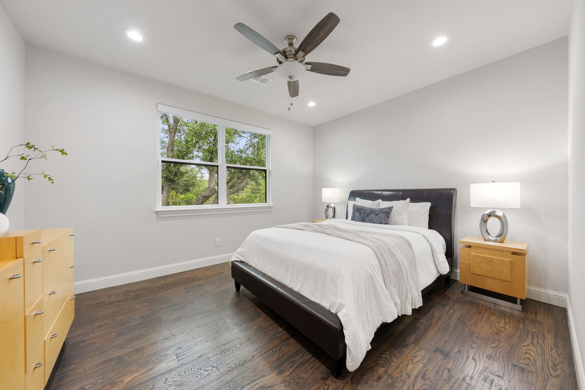 4028 Courtshire Drive Dallas TX 75229
