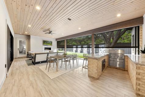 4028 Courtshire Drive Dallas TX 75229