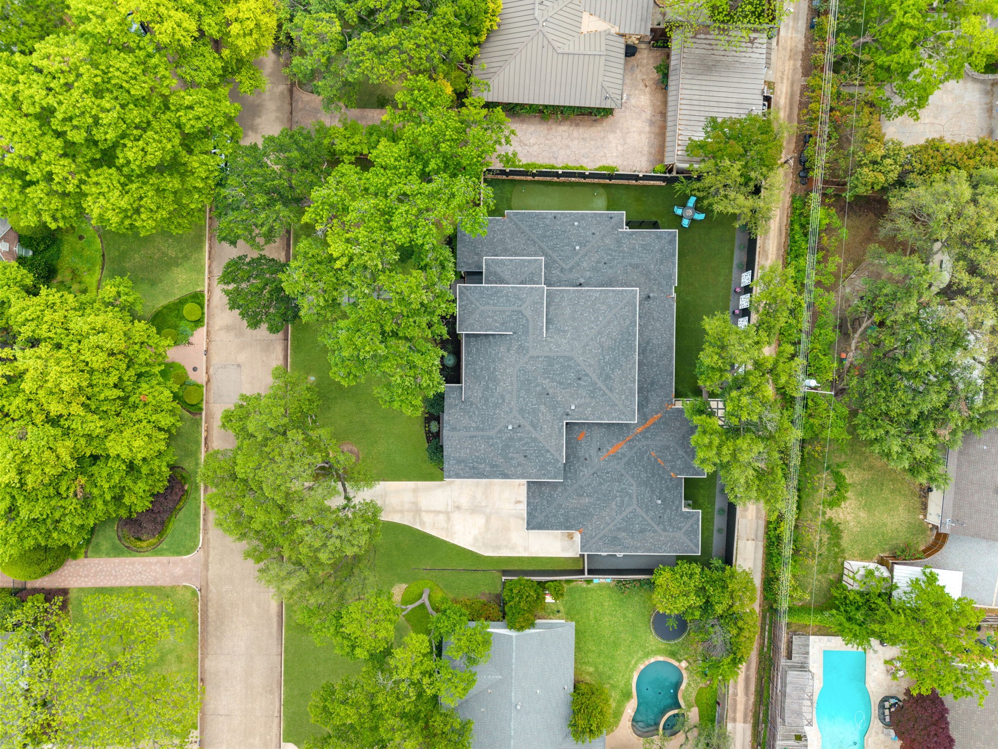 4028 Courtshire Drive Dallas TX 75229