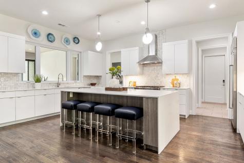 4028 Courtshire Drive Dallas TX 75229