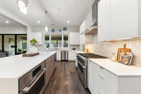4028 Courtshire Drive Dallas TX 75229