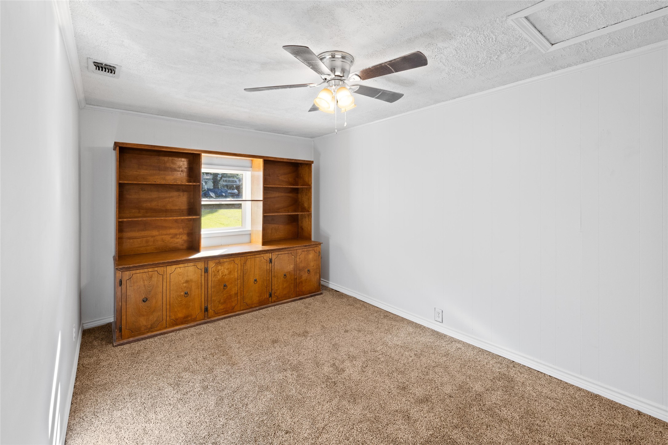 417 Carroll Avenue Wake Village TX 75501