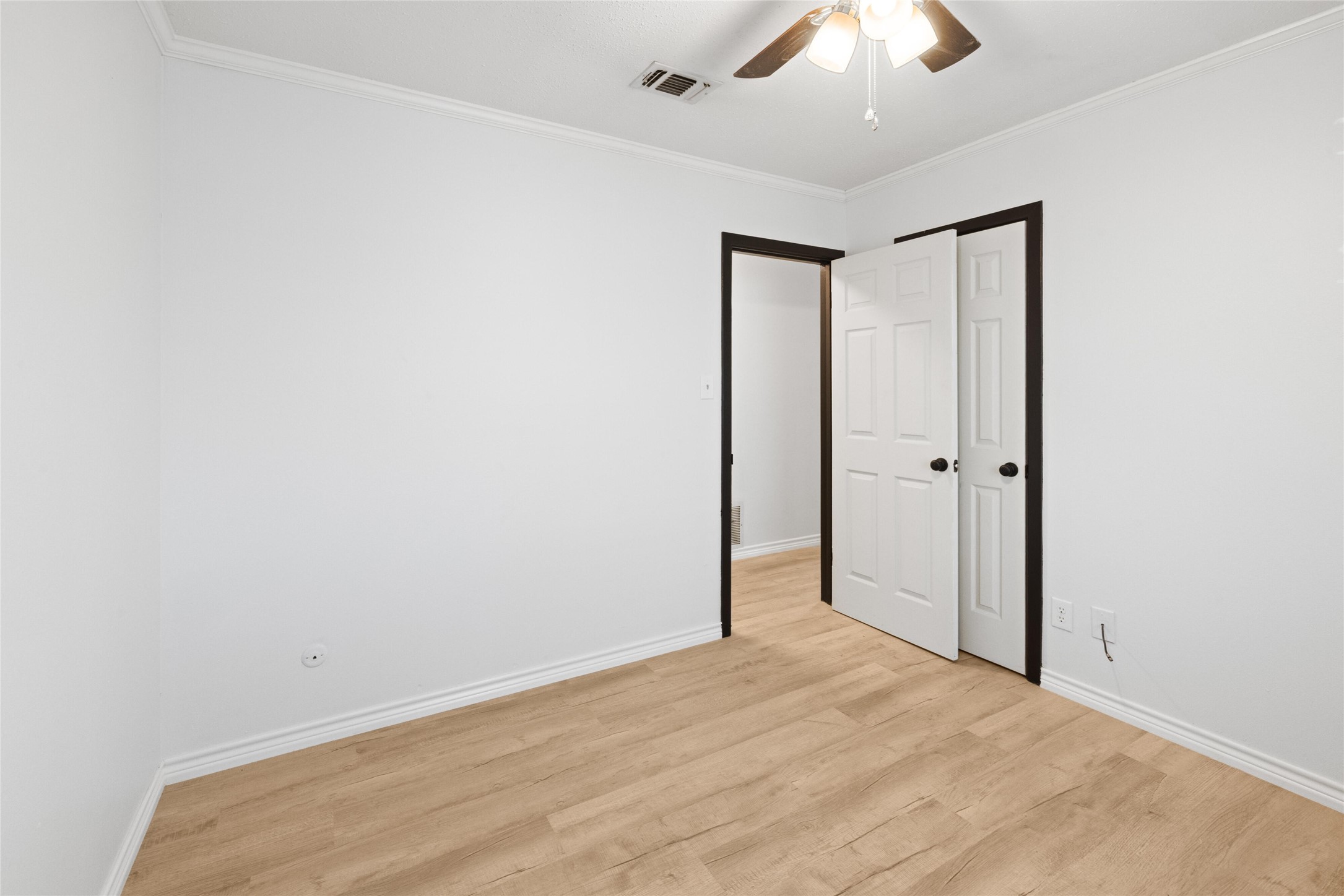 417 Carroll Avenue Wake Village TX 75501