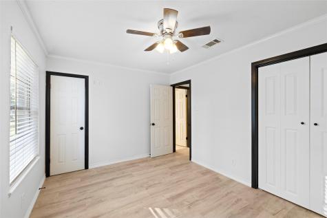 417 Carroll Avenue Wake Village TX 75501
