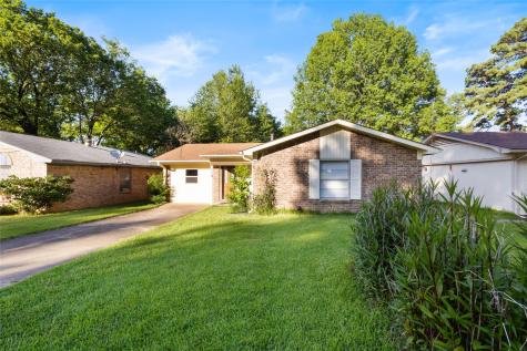 417 Carroll Avenue Wake Village TX 75501