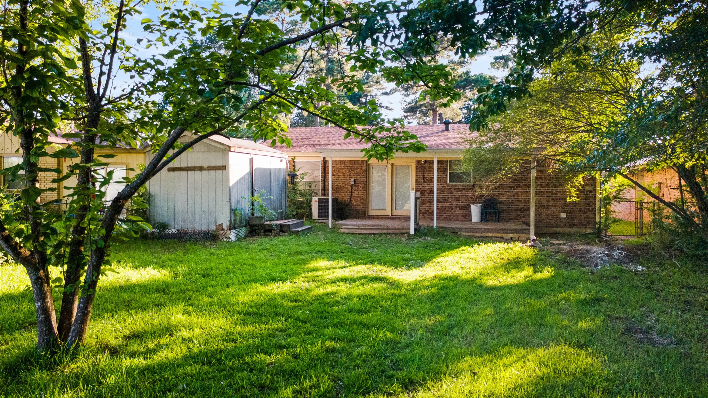 417 Carroll Avenue Wake Village TX 75501
