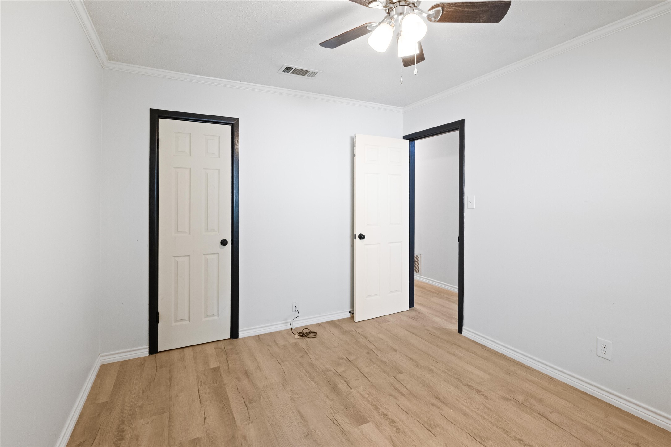 417 Carroll Avenue Wake Village TX 75501