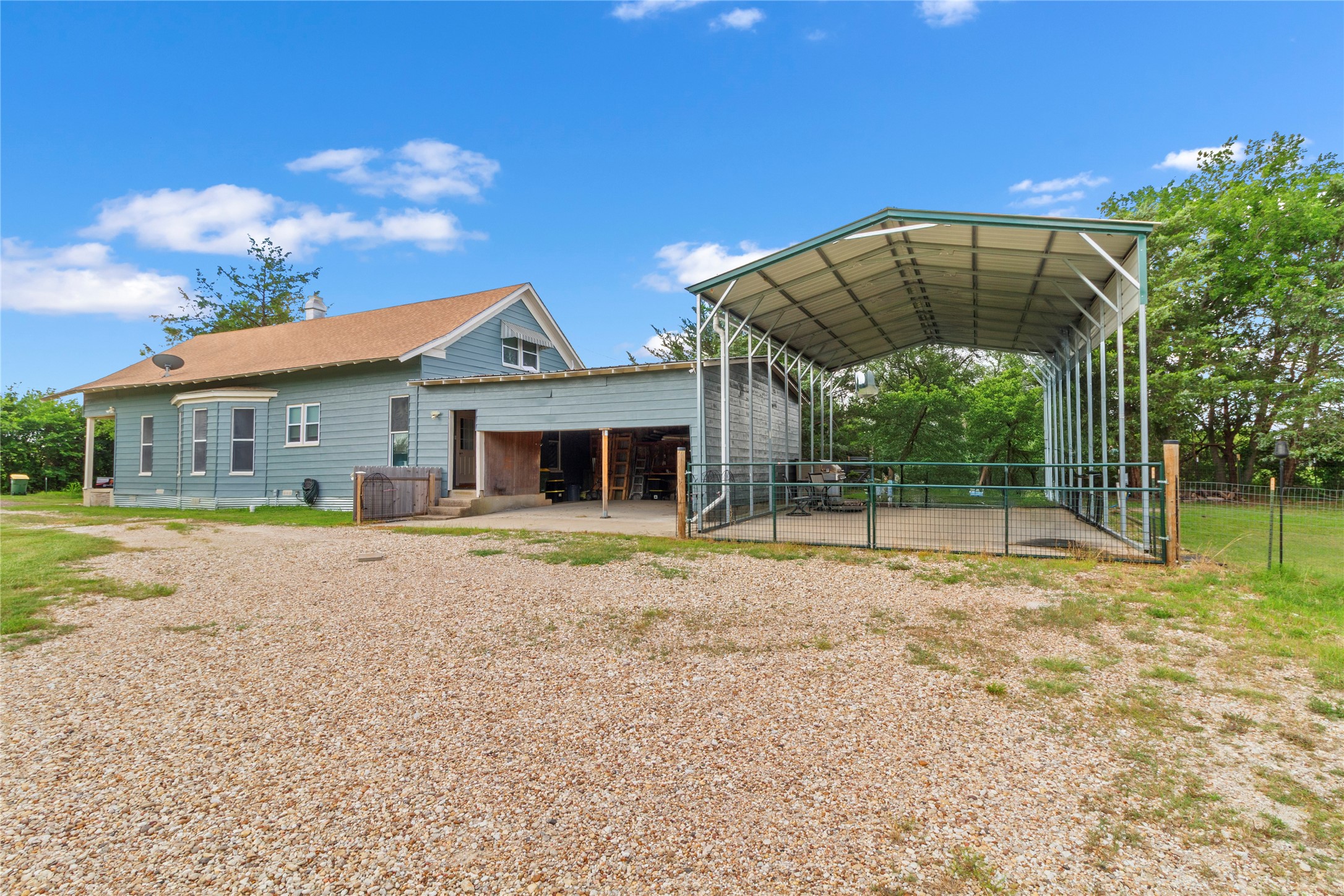 1302 New Hope Road Hubbard TX 76648