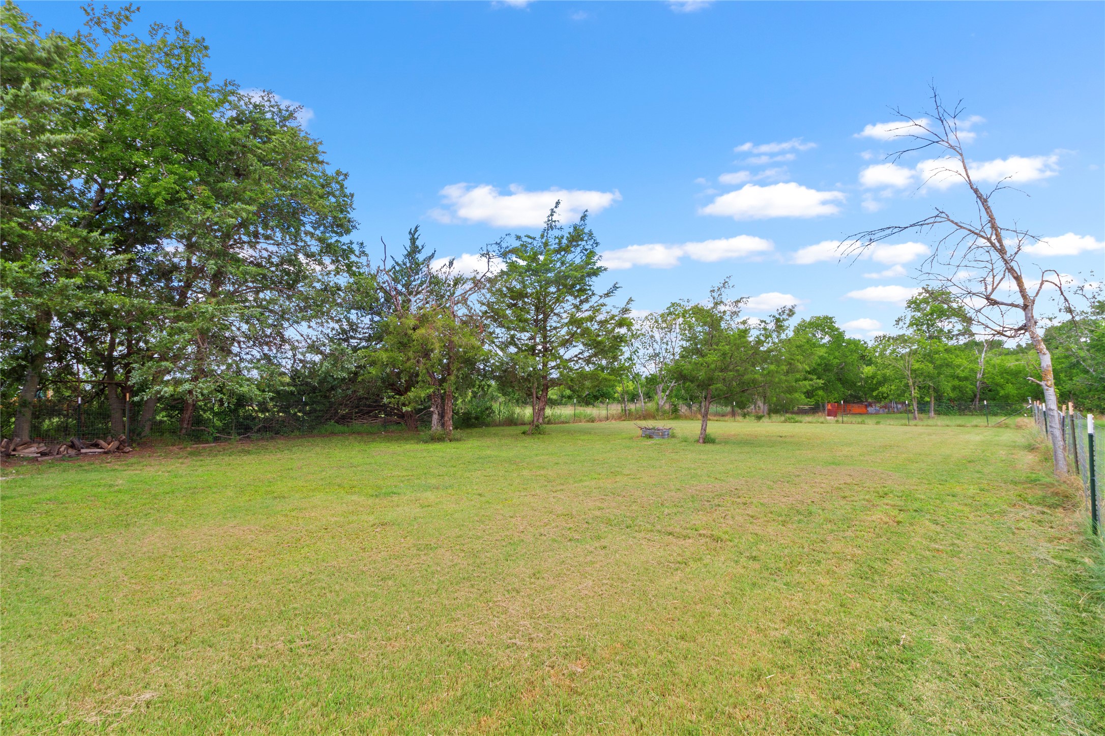 1302 New Hope Road Hubbard TX 76648