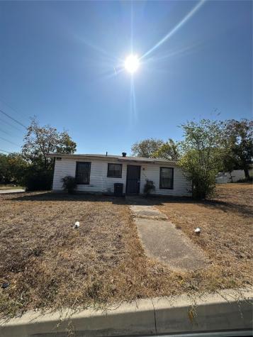 1924 Irma Street Fort Worth TX 76104