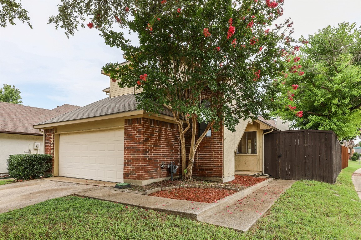 4926 Tree Top Lane Garland TX 75044