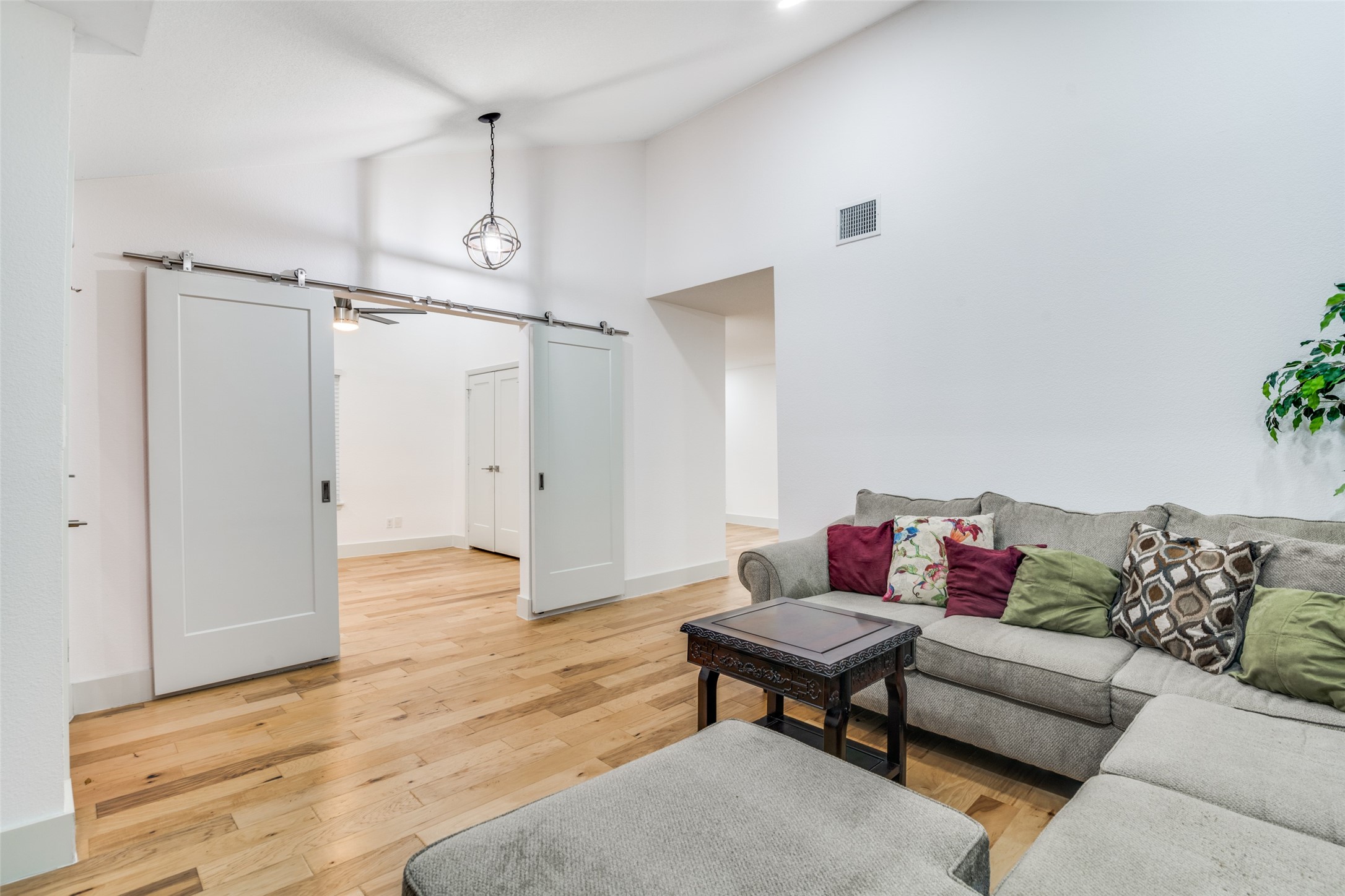 8722 Angora Street Dallas TX 75218