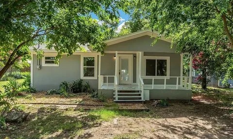 110 N Hillside Street Red Oak TX 75154