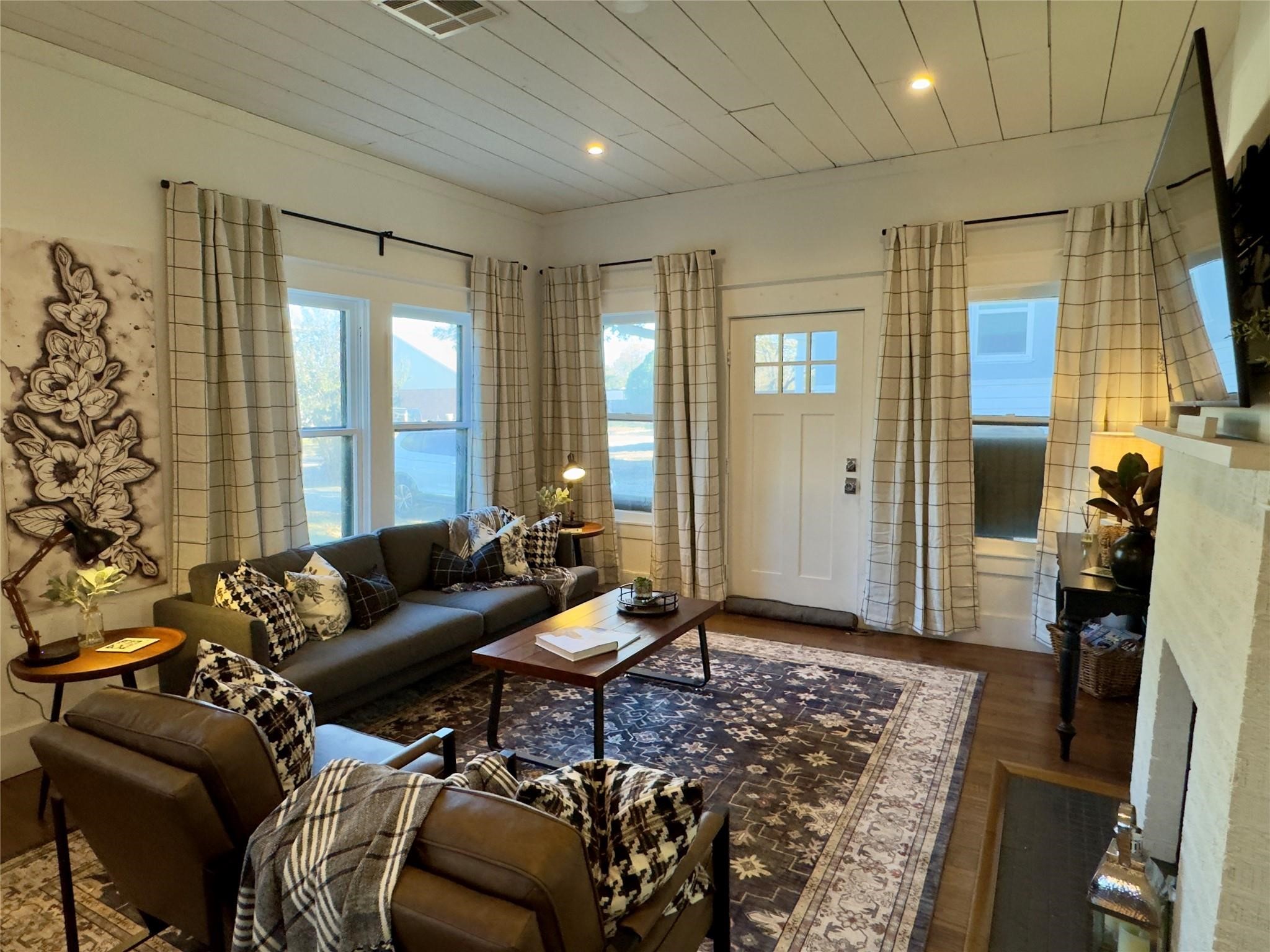 2018 Columbus Avenue Waco TX 76701