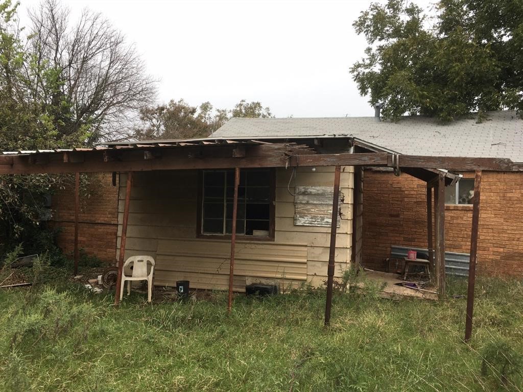 705 W 6th Street Coleman TX 76834