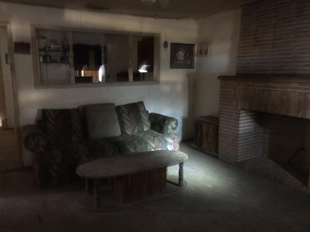 705 W 6th Street Coleman TX 76834