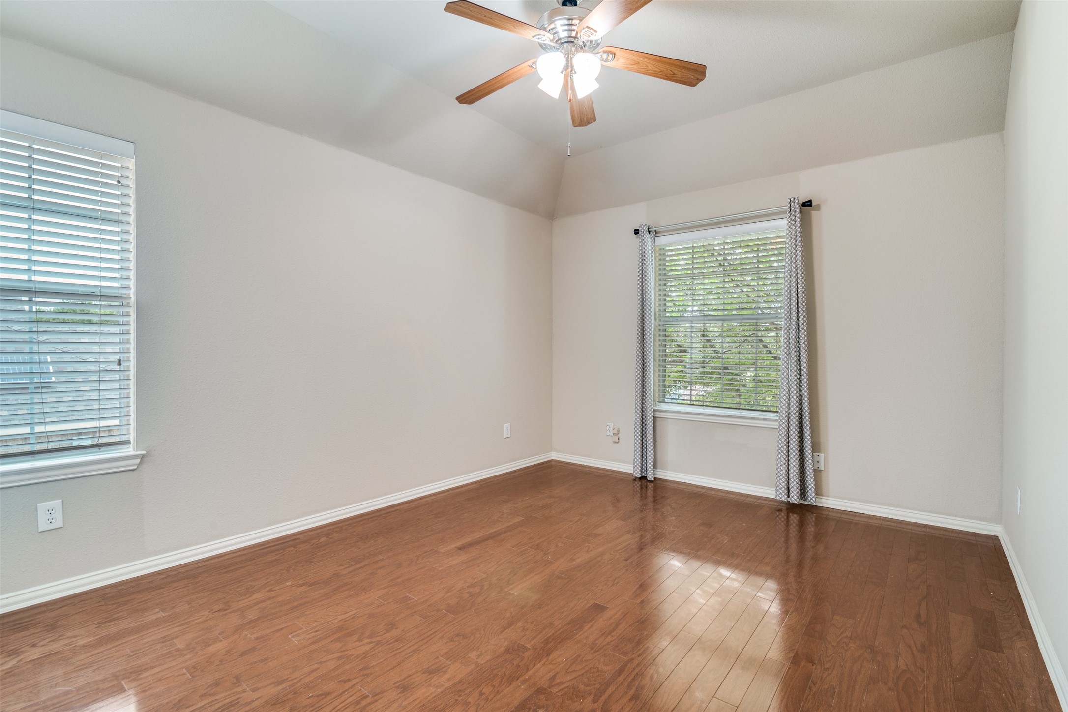 1318 Coastal Drive Garland TX 75043