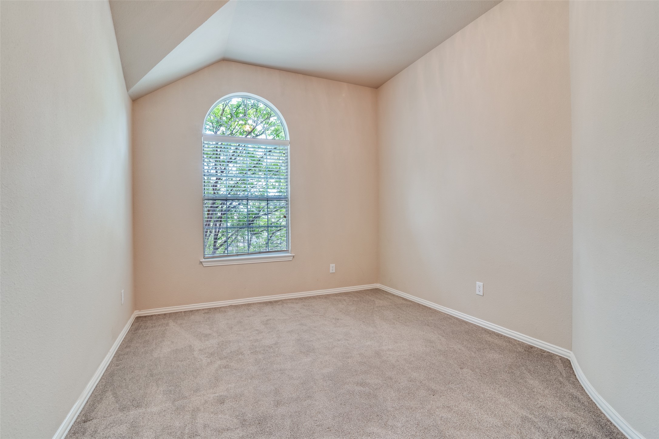 1318 Coastal Drive Garland TX 75043