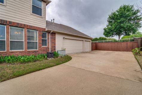 1318 Coastal Drive Garland TX 75043