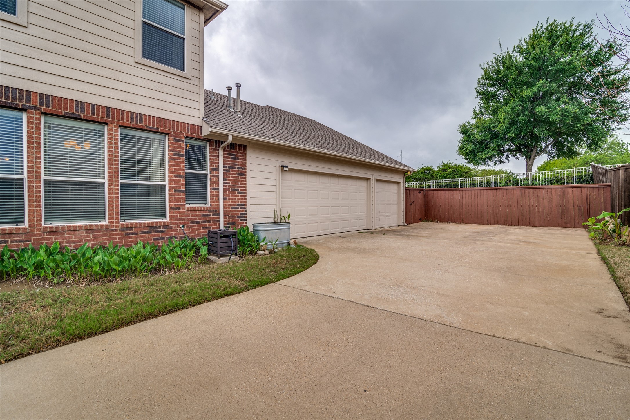 1318 Coastal Drive Garland TX 75043