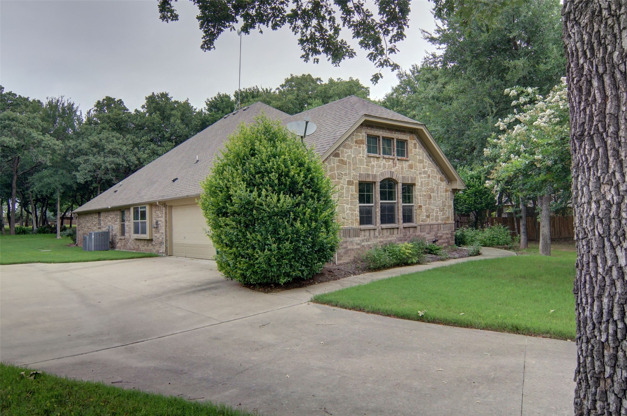 106 Elm Crest Court Weatherford TX 76087