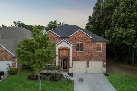 916 Starling Lane Aubrey TX 76227