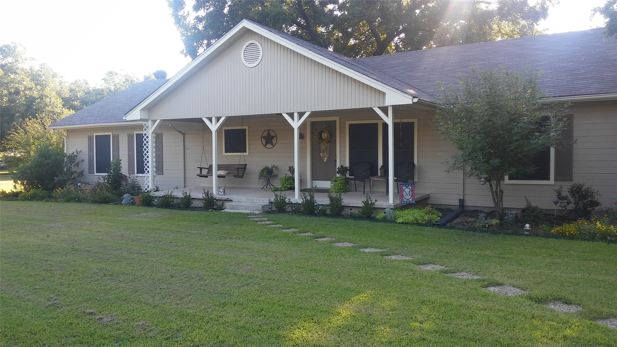 214 County Road 4870 Newark TX 76071