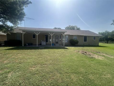 214 County Road 4870 Newark TX 76071