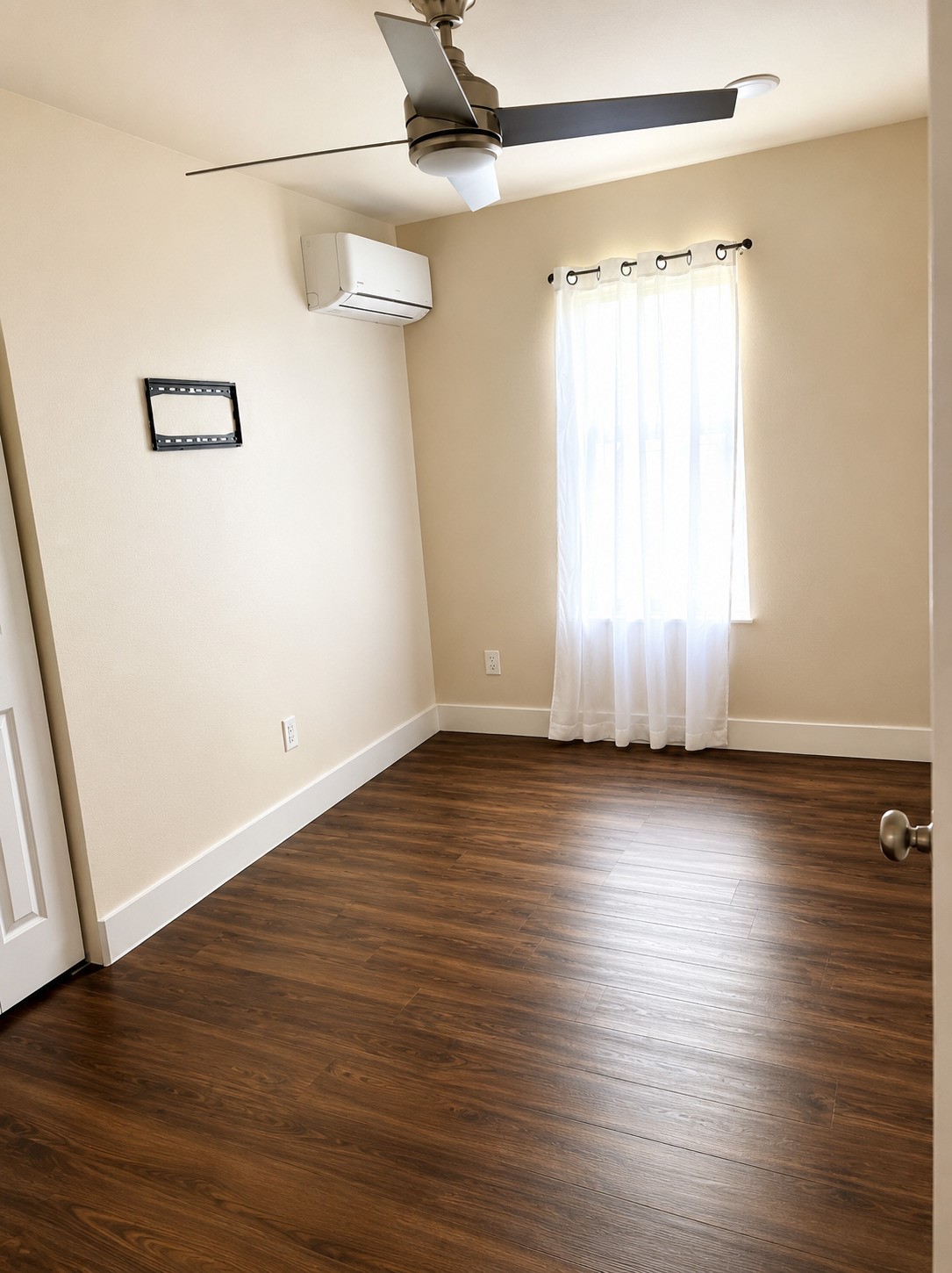 214 County Road 4870 Newark TX 76071